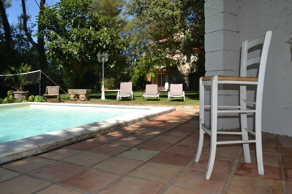 Mas Les Filaos Hotel Carpentras Exterior foto
